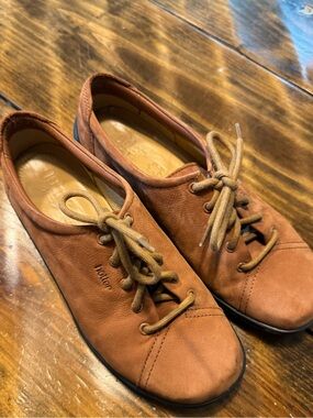Hotter Tan suede Comfort Concept Tie Shoes Size 7 EU38.
